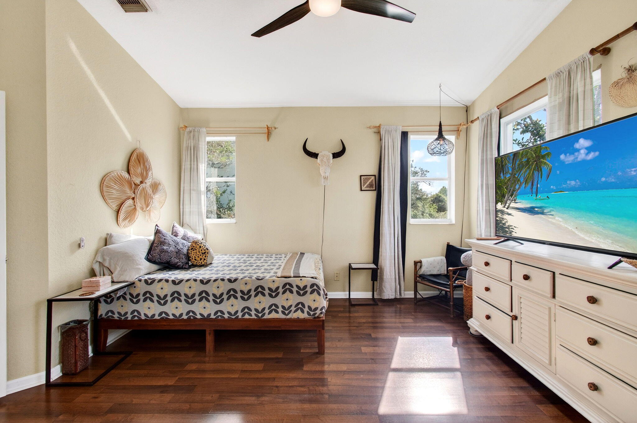 THOUSAND OAKS - Residential