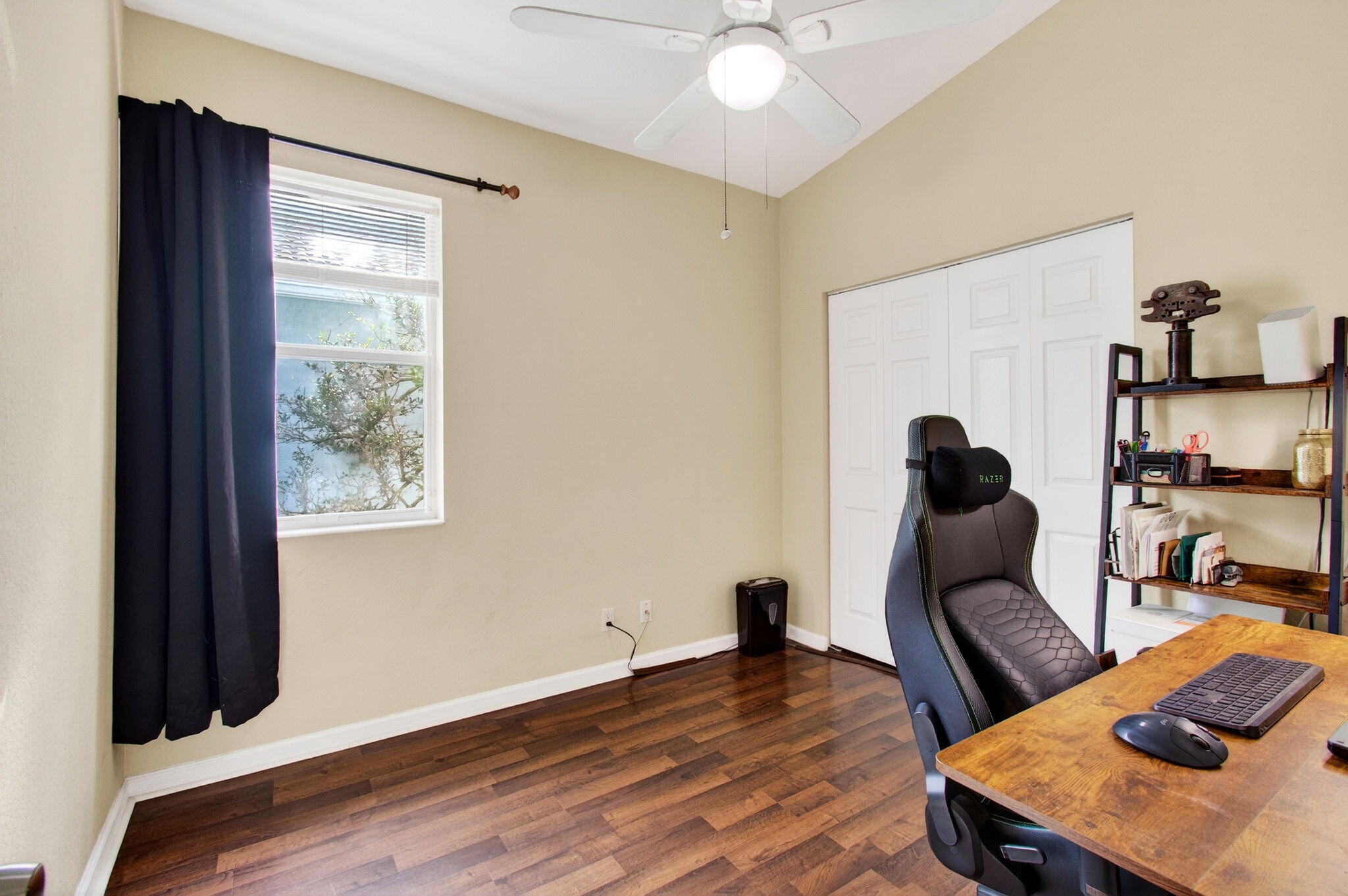 THOUSAND OAKS - Residential