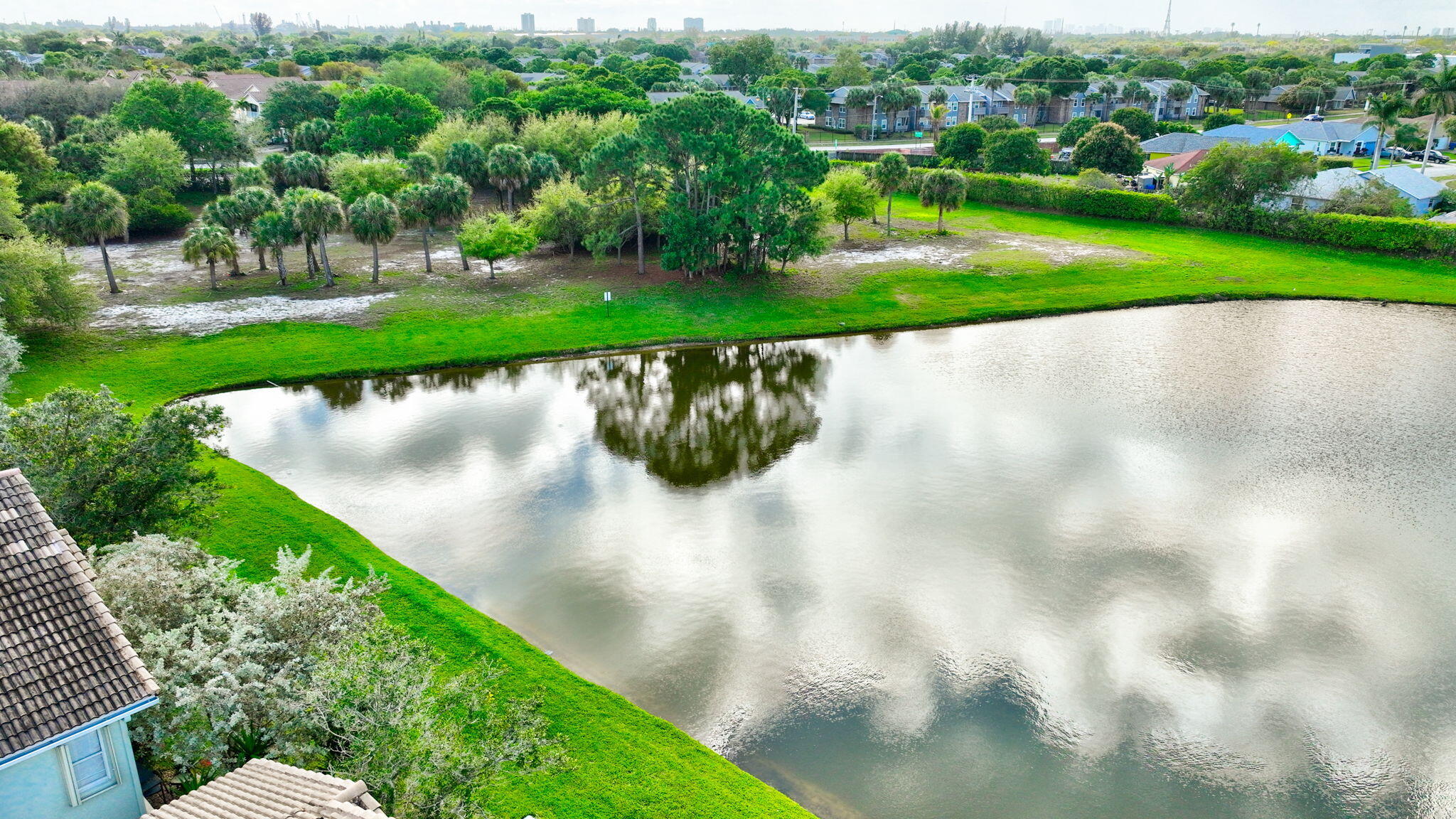THOUSAND OAKS - Residential