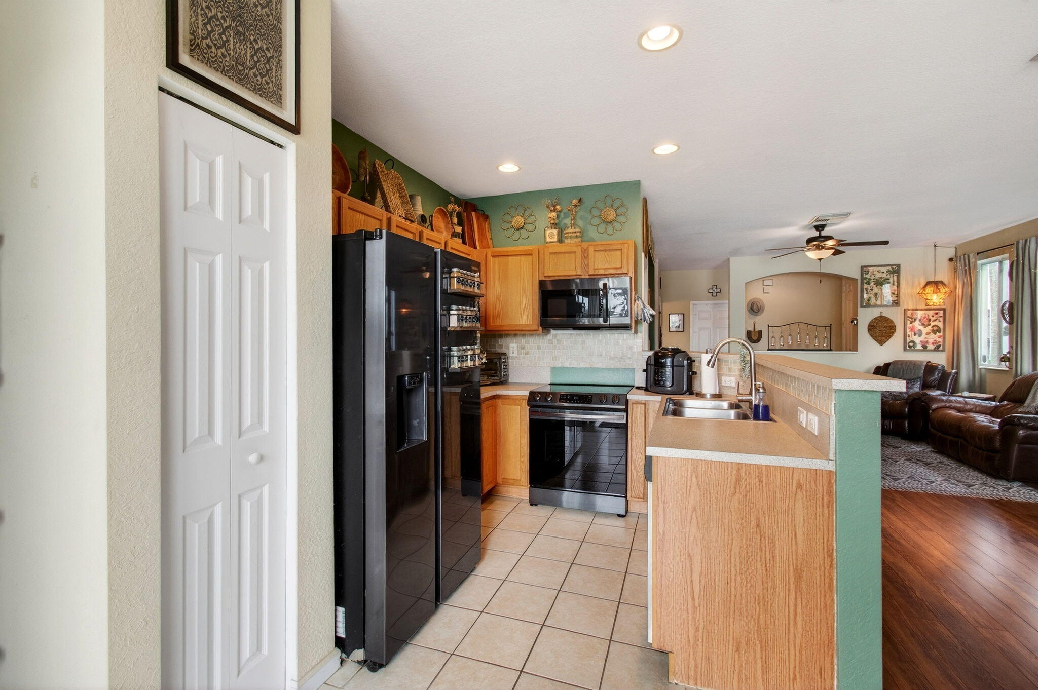 THOUSAND OAKS - Residential