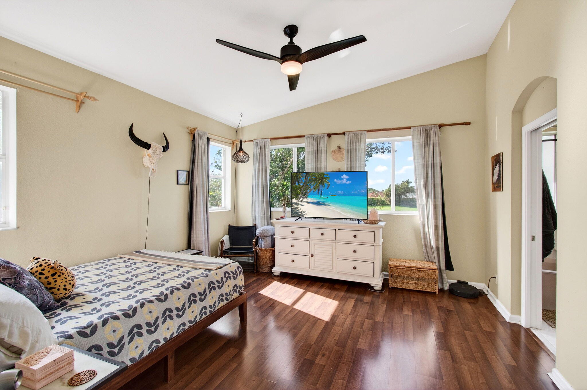 THOUSAND OAKS - Residential