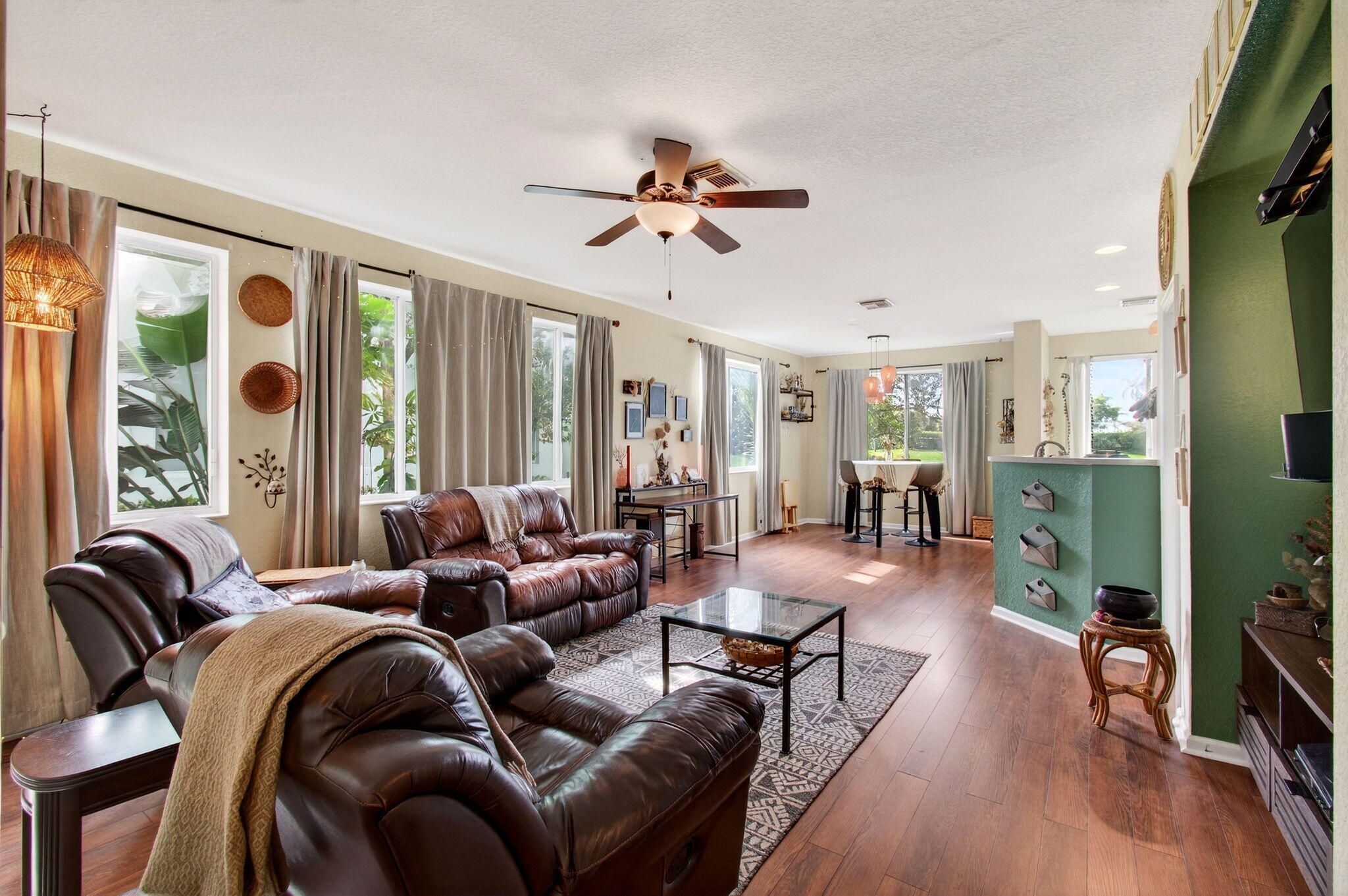 THOUSAND OAKS - Residential