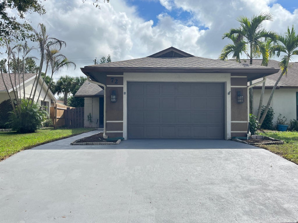 Photo of 72 SE Taho Terrace, Stuart, FL 34997 (MLS # B26089415)