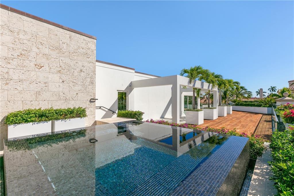 259 WORTH AVE CONDO - Residential