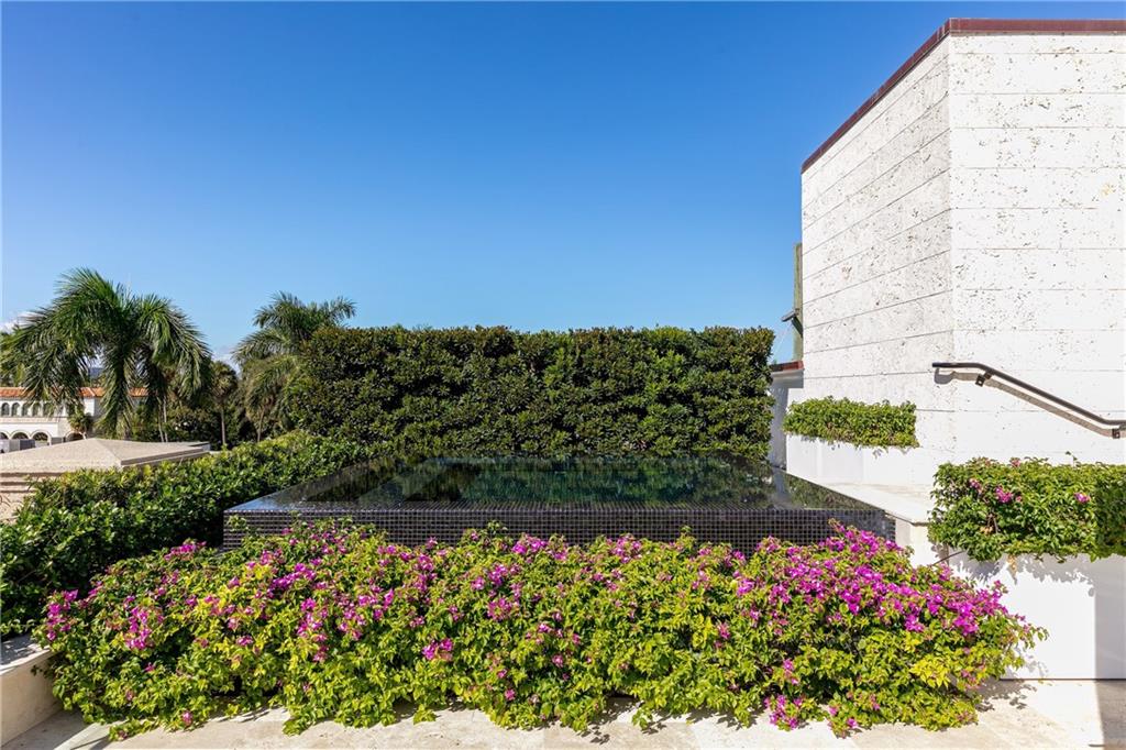 259 WORTH AVE CONDO - Residential