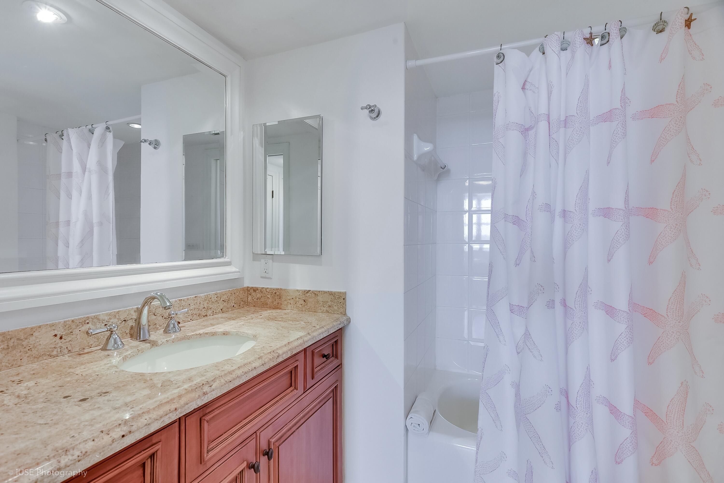 TOWER CONDO AT CITYPLACE - Residential