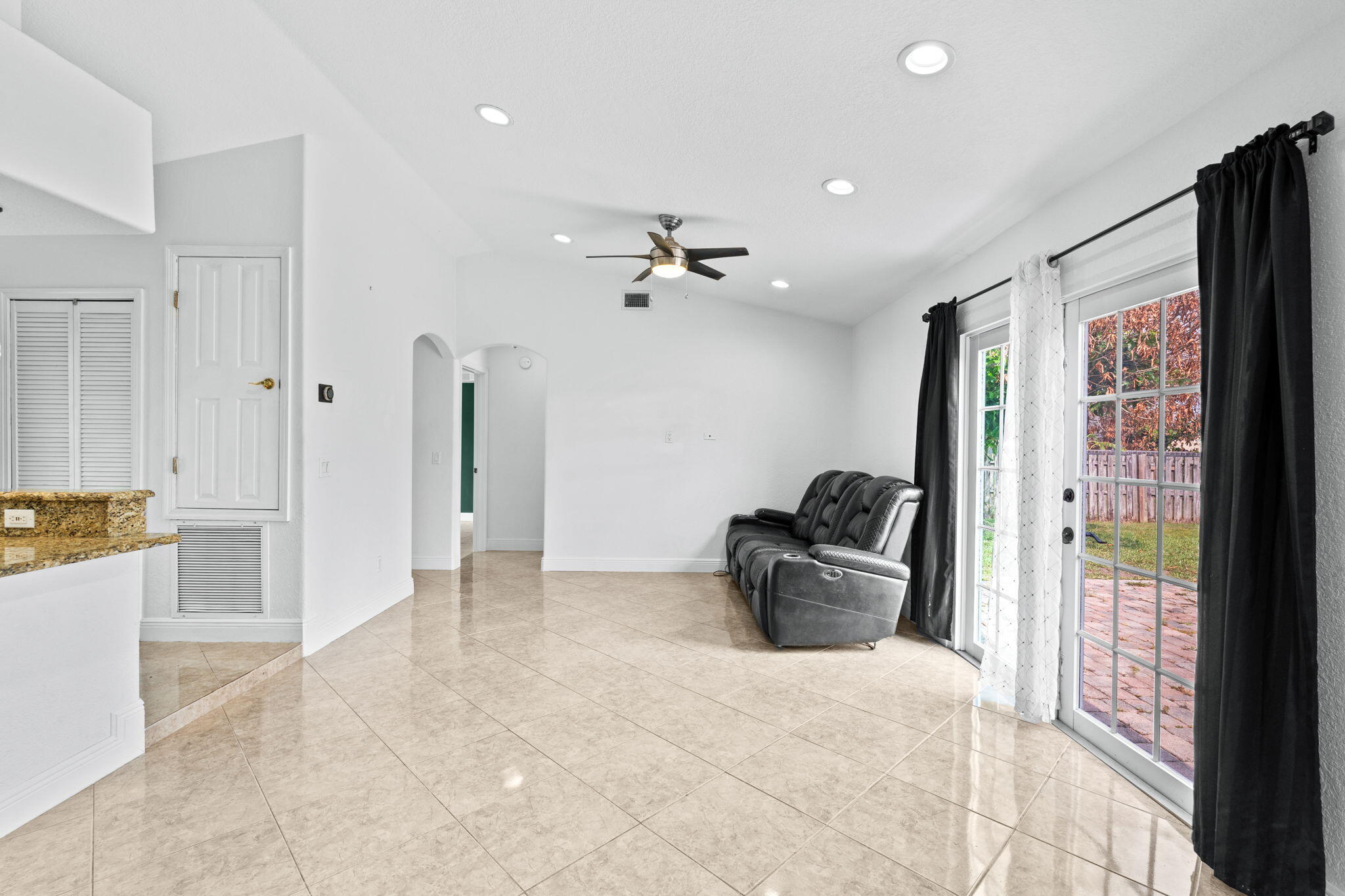 PORT ST LUCIE SECTION 21 - Residential