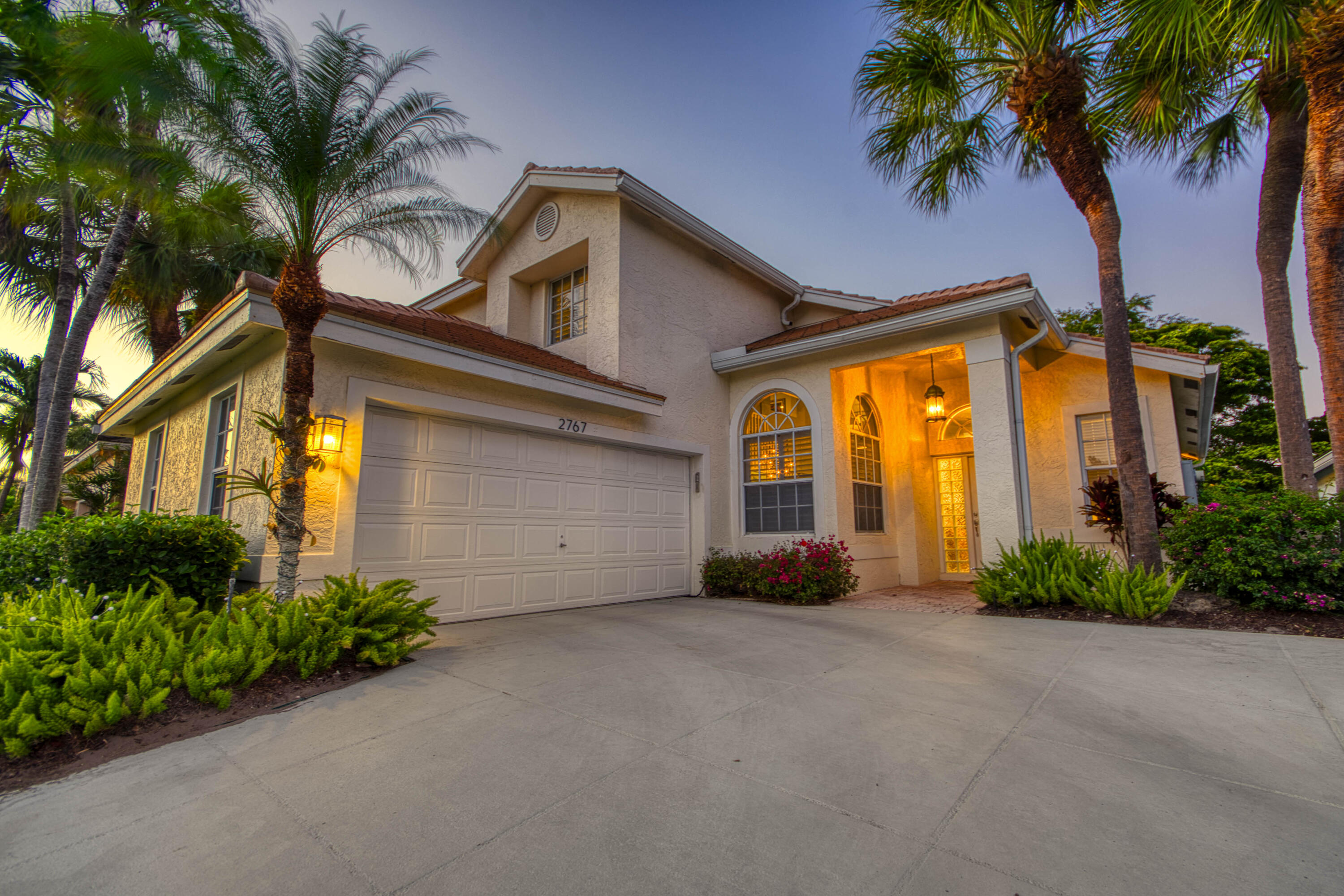 2767 S Clearbrook Circle