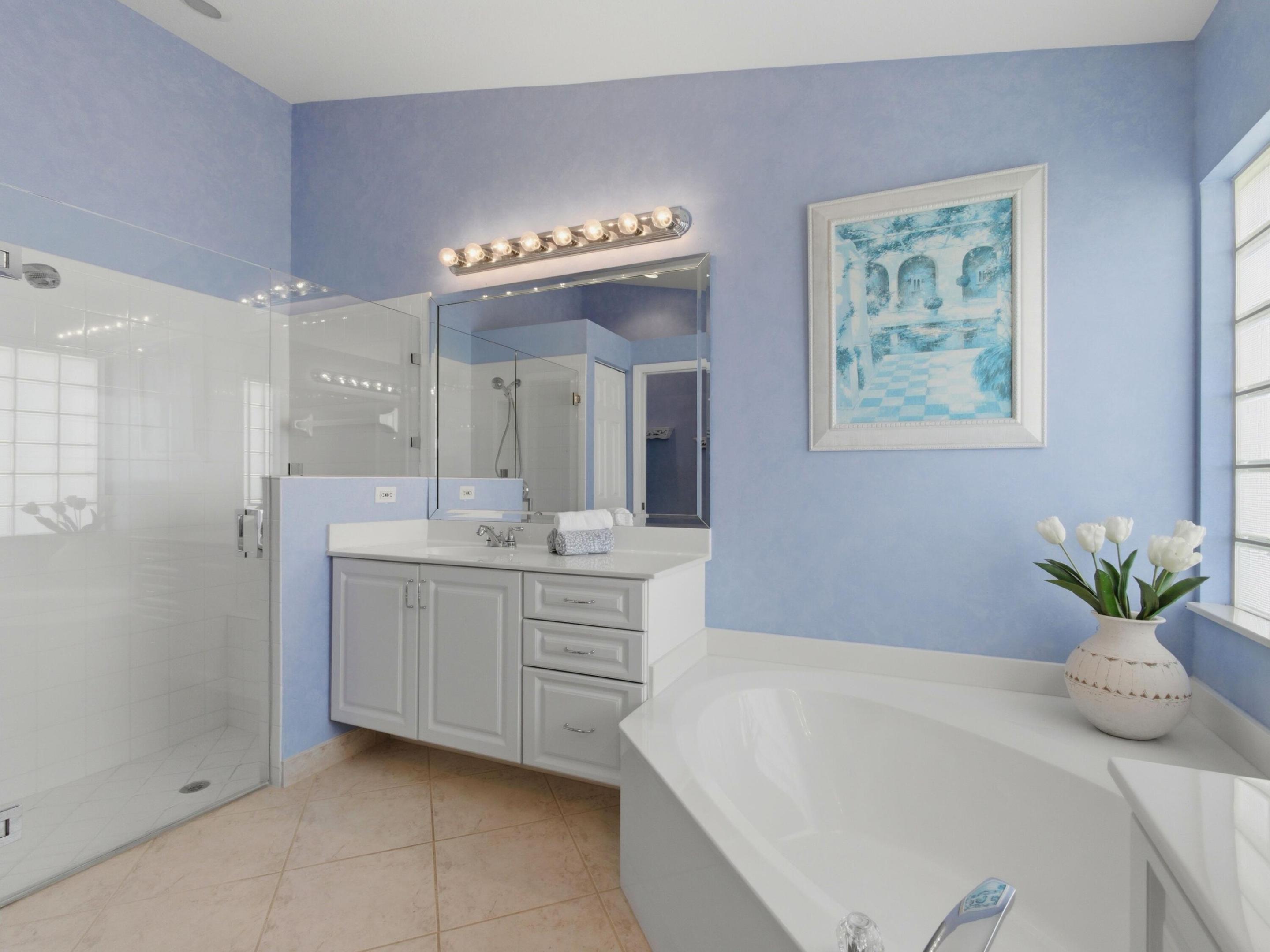 TUSCANY PAR A/B - Residential