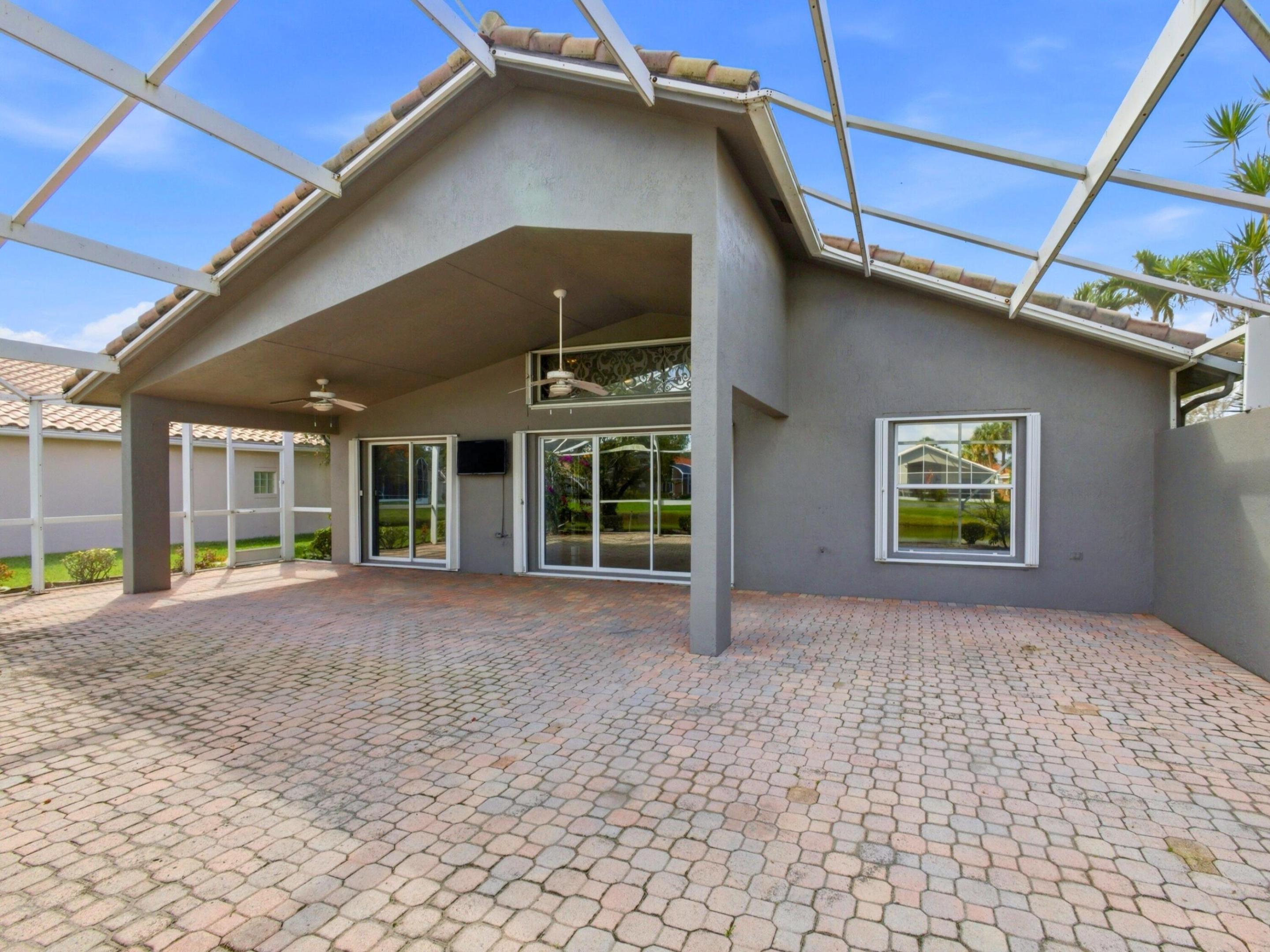 TUSCANY PAR A/B - Residential