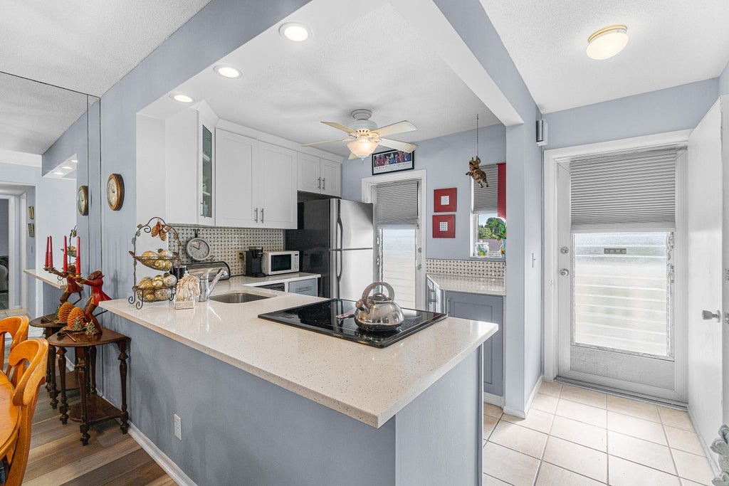 Photo of 2161 NE 1st Court #205, Boynton Beach, FL 33435 (MLS # B26075056)