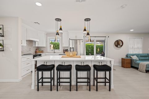 9165 SE Yacht Club Circle Hobe Sound FL 33455