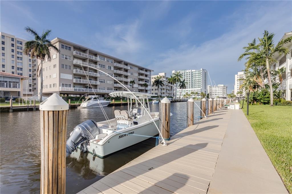 WATERSIDE ON THE INTRACOA - Residential Lease