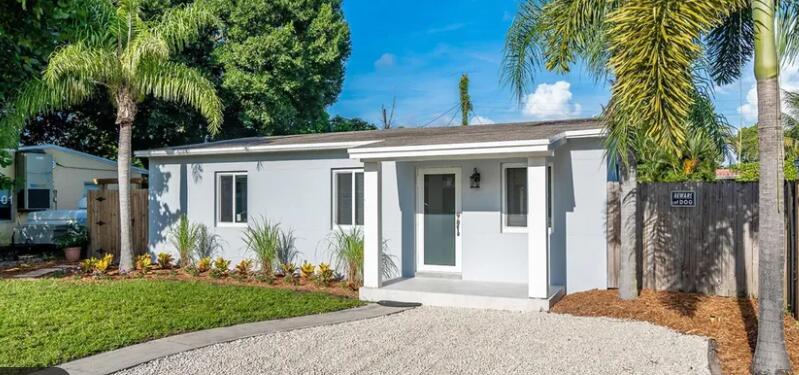 Photo of 1413 NW 5TH Avenue, Fort Lauderdale, FL 33311 (MLS # B26079726)