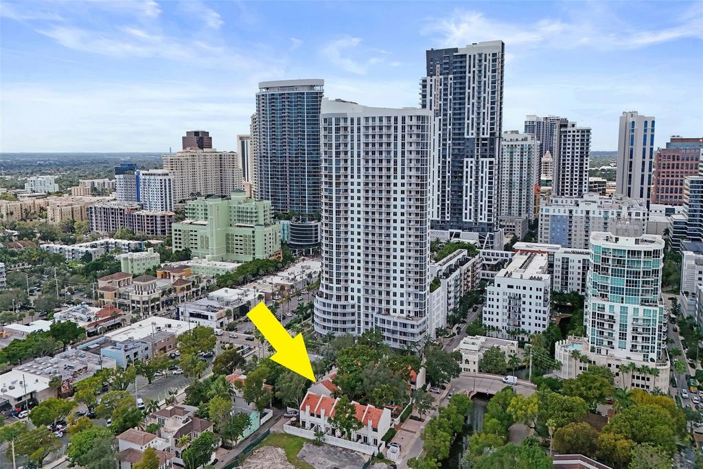 Photo of 810 SE 2nd Street #F, Fort Lauderdale, FL 33301 (MLS # F10541846)