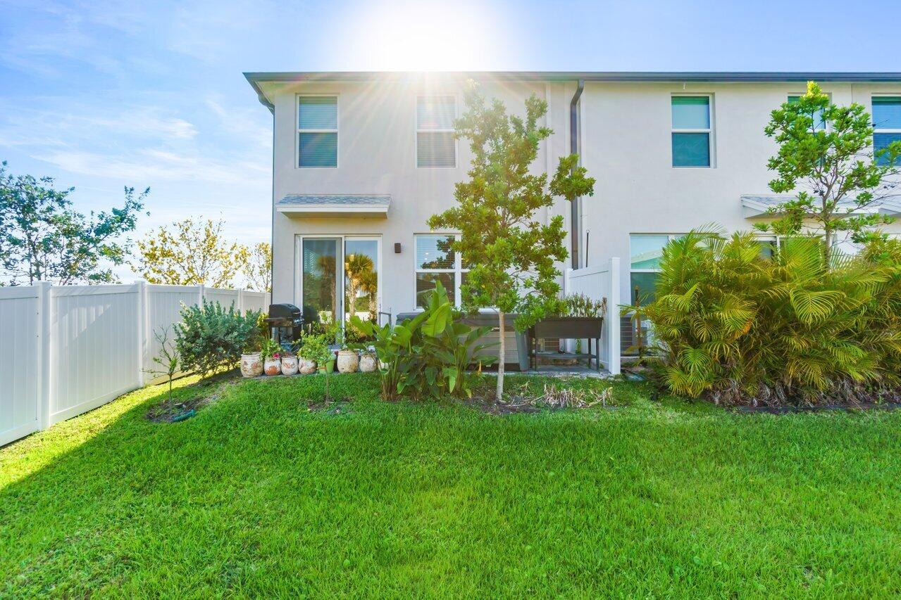 FONTANA - Residential Lease