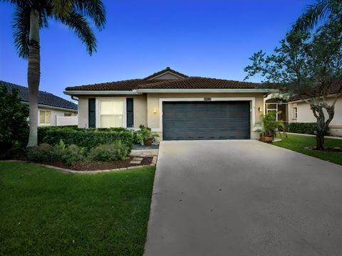 6292 Grand Cypress Circle Lake Worth FL 33463
