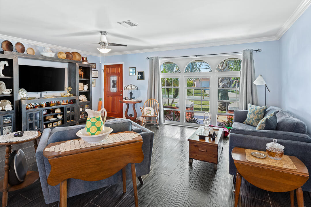 PORT ST LUCIE FLORESTA PINES UNIT 1 - Residential