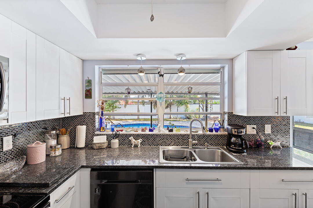 PORT ST LUCIE FLORESTA PINES UNIT 1 - Residential