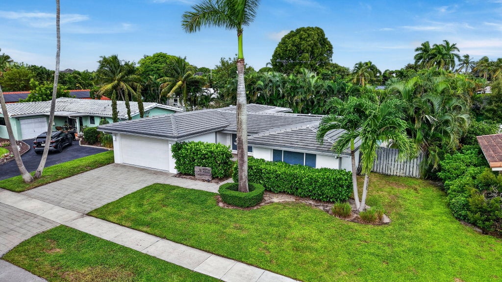 Photo of 2141 NE 62ND Court, Fort Lauderdale, FL 33308 (MLS # B26078382)