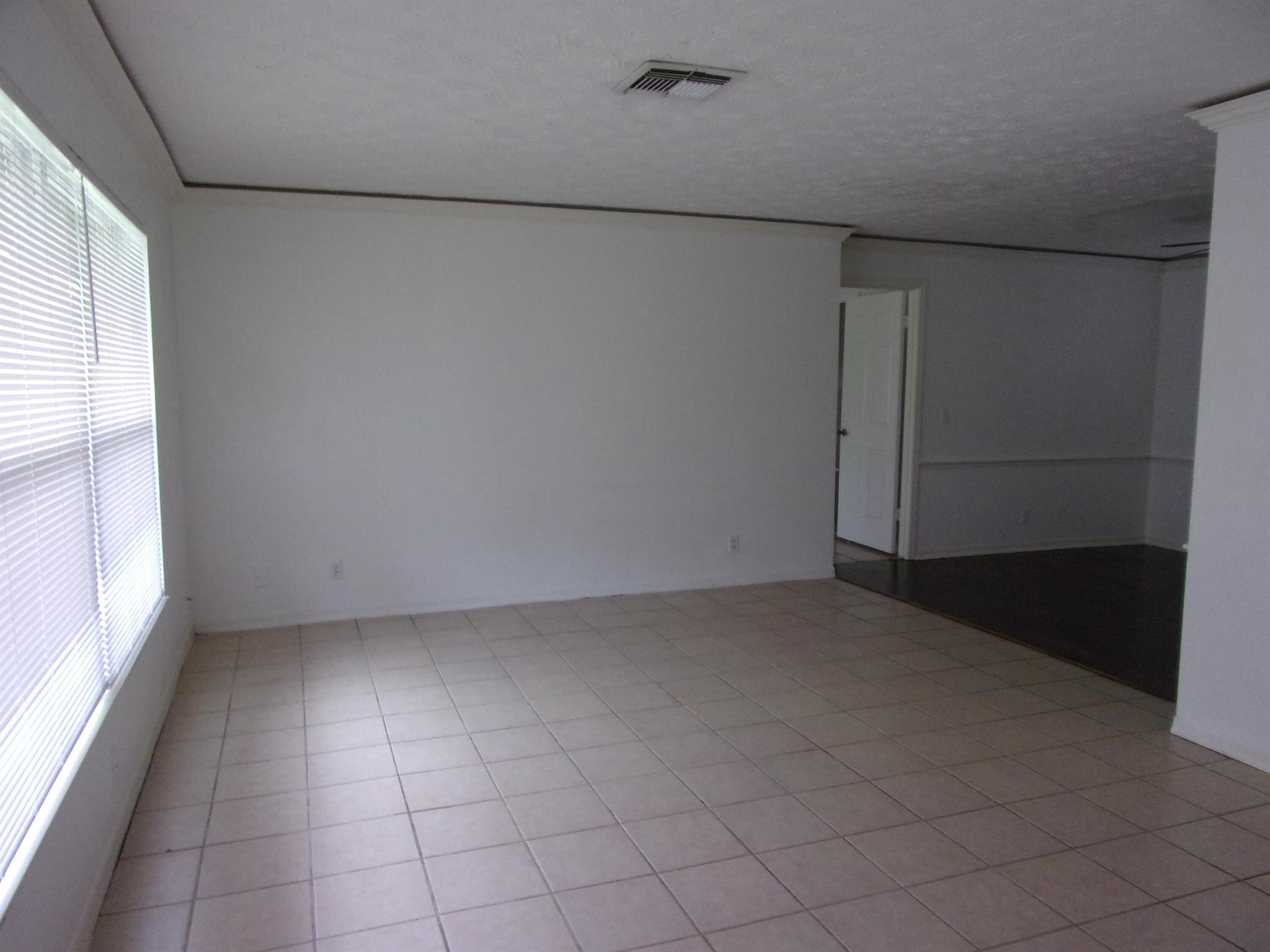 PORT ST LUCIE SECTION 6 - Residential Lease