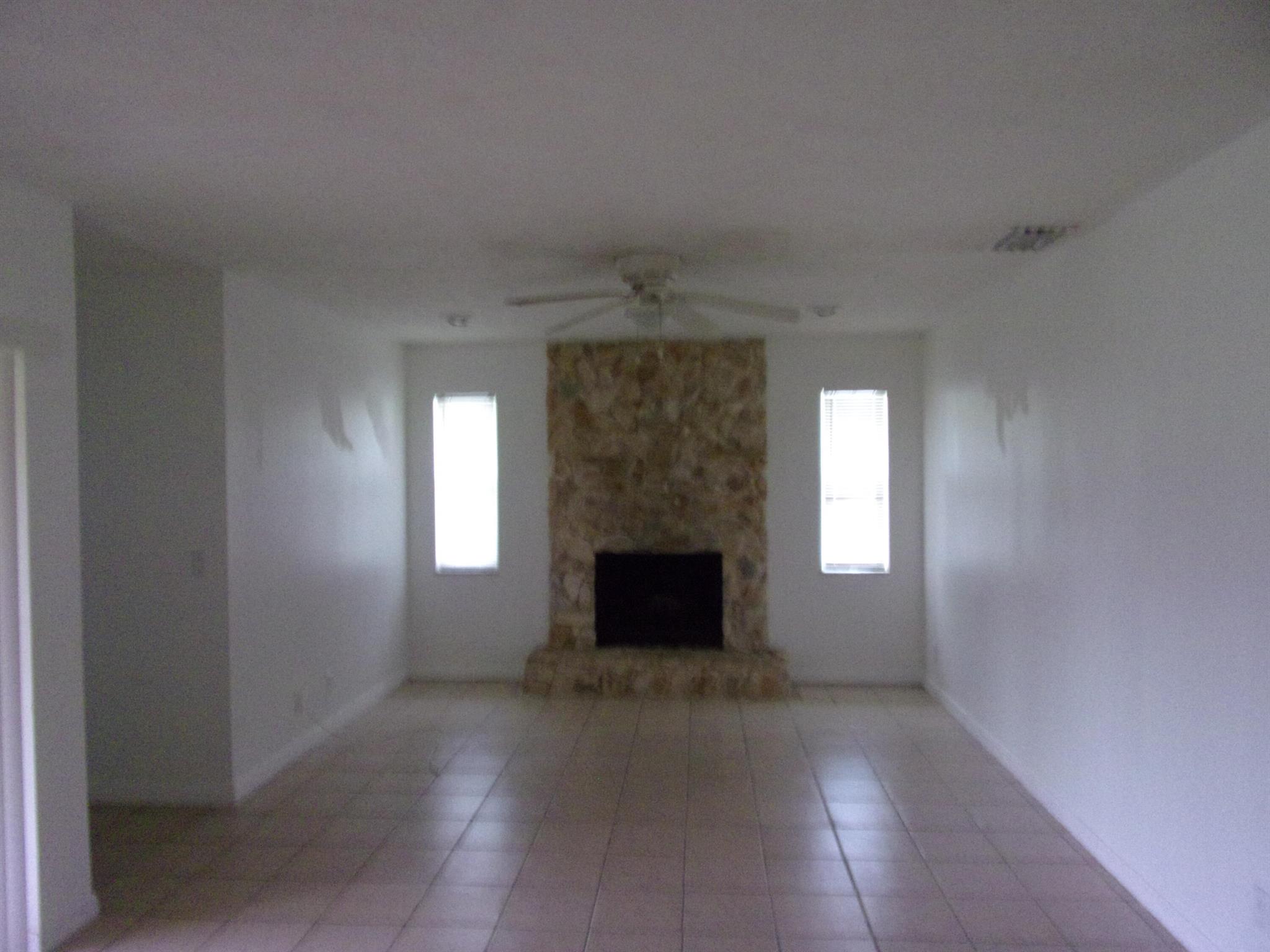PORT ST LUCIE SECTION 6 - Residential Lease