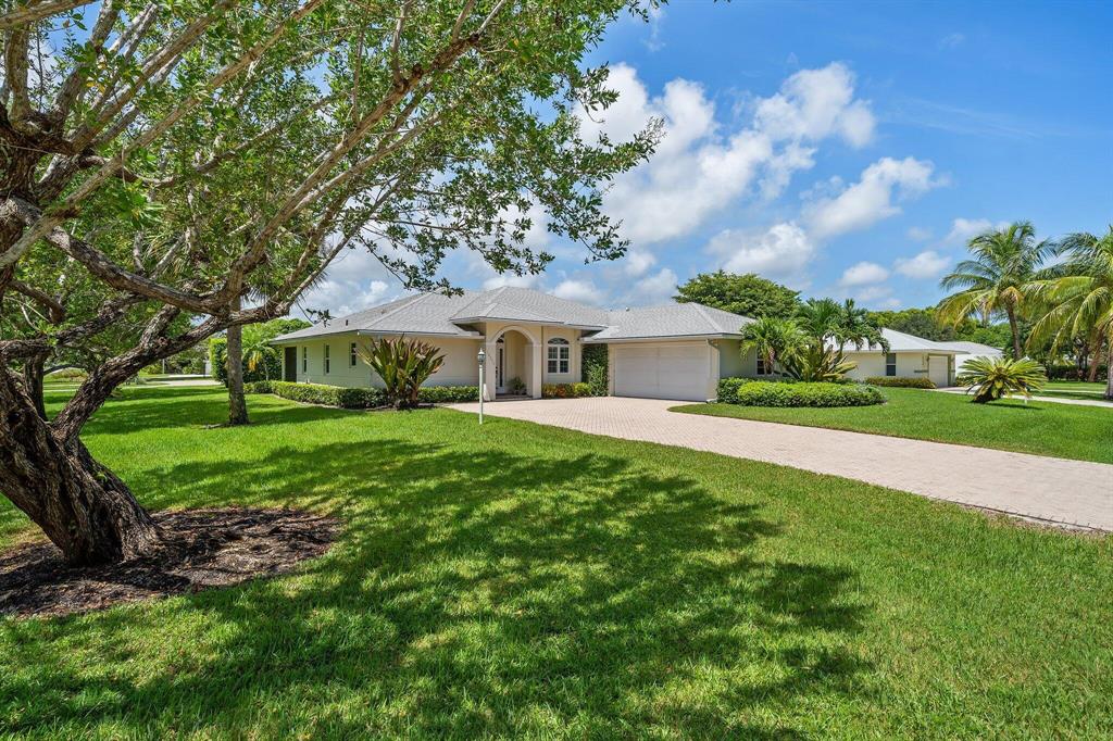 Photo of 18260 SE Wooden Bridge Lane, Jupiter, FL 33469 (MLS # R10740995)