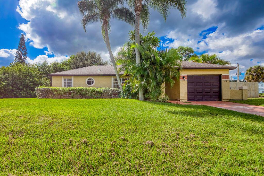 PORT ST LUCIE SECTION 28 - Residential