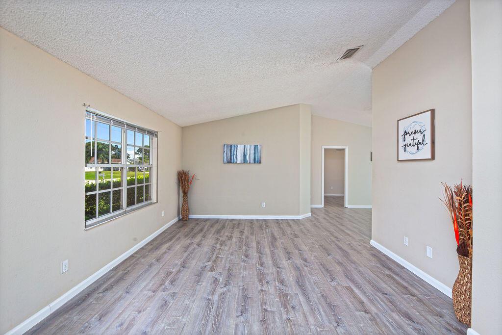 PORT ST LUCIE SECTION 28 - Residential