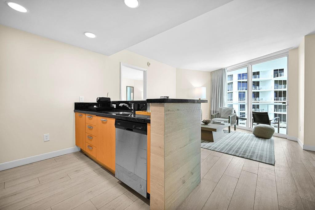 Q Club Resort & Residence - Residential