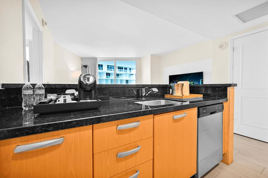 Q Club Resort & Residence - Residential