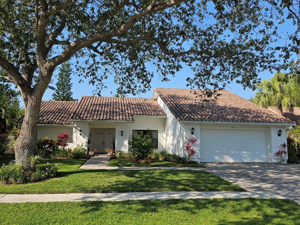 Photo of 160 Bayberry Circle, Jupiter, FL 33458 (MLS # R10981012)