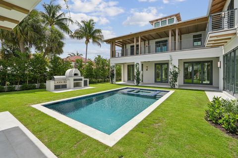 Tiny photo for 125 Worth Court N, West Palm Beach, FL 33405 (MLS # B26036772)