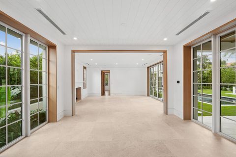 Tiny photo for 125 Worth Court N, West Palm Beach, FL 33405 (MLS # B26036772)