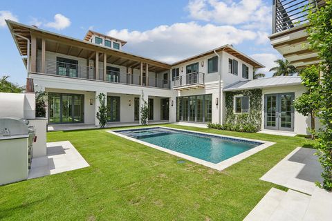 Tiny photo for 125 Worth Court N, West Palm Beach, FL 33405 (MLS # B26036772)