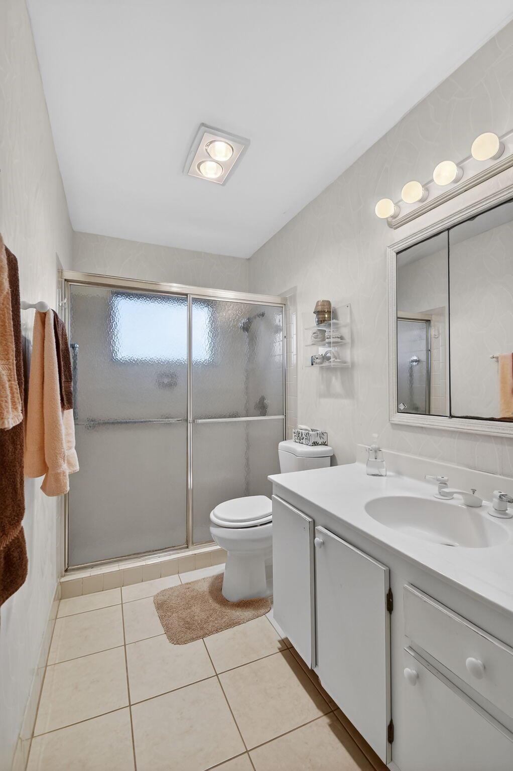 CRESTHAVEN TOWNHOMES SEC - Residential