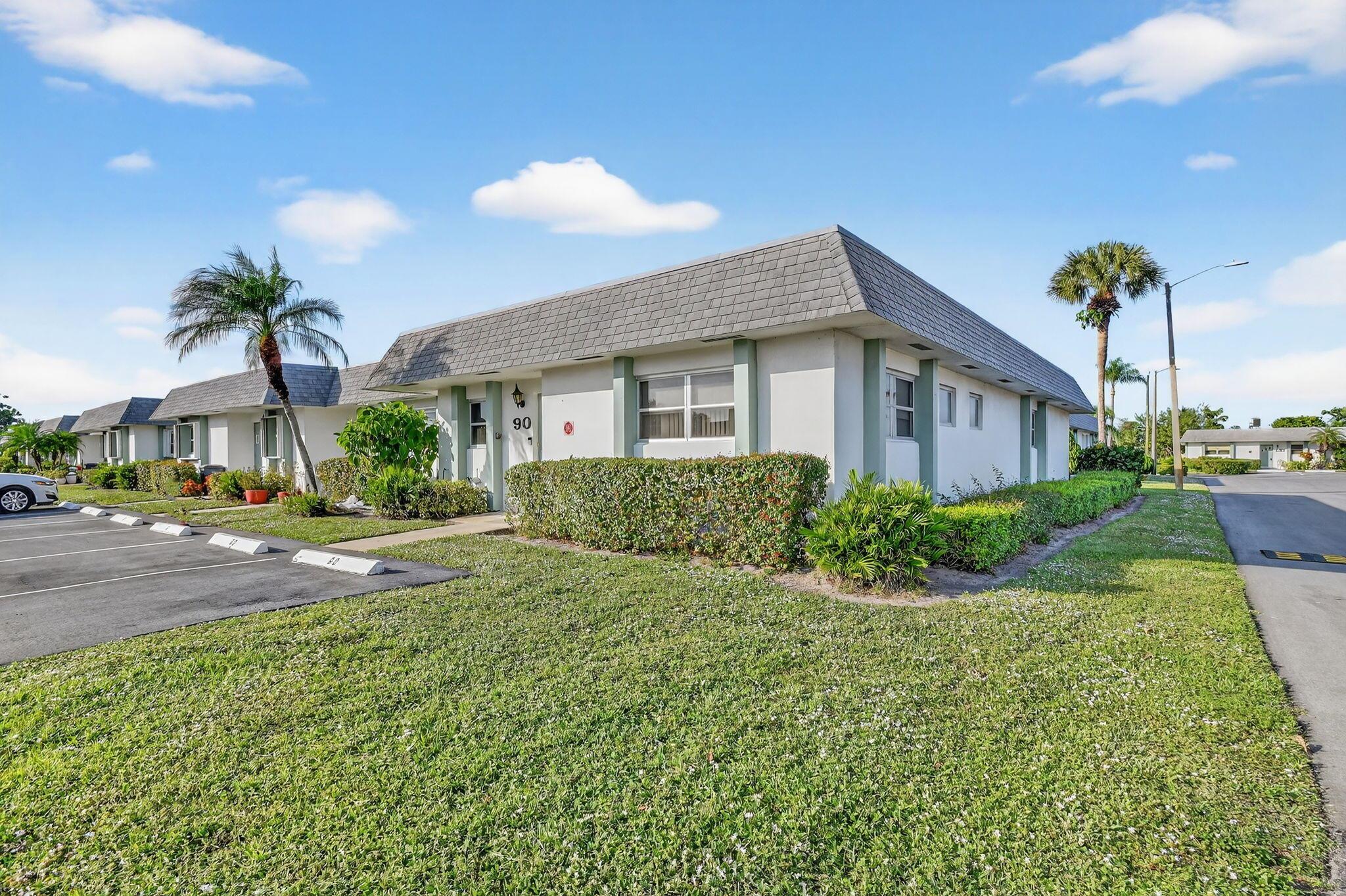 CRESTHAVEN TOWNHOMES SEC - Residential