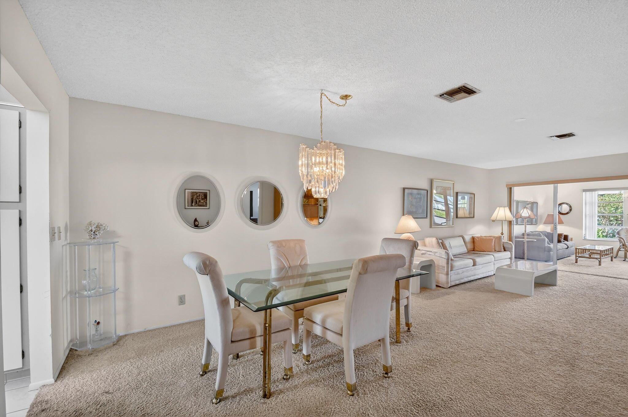 CRESTHAVEN TOWNHOMES SEC - Residential