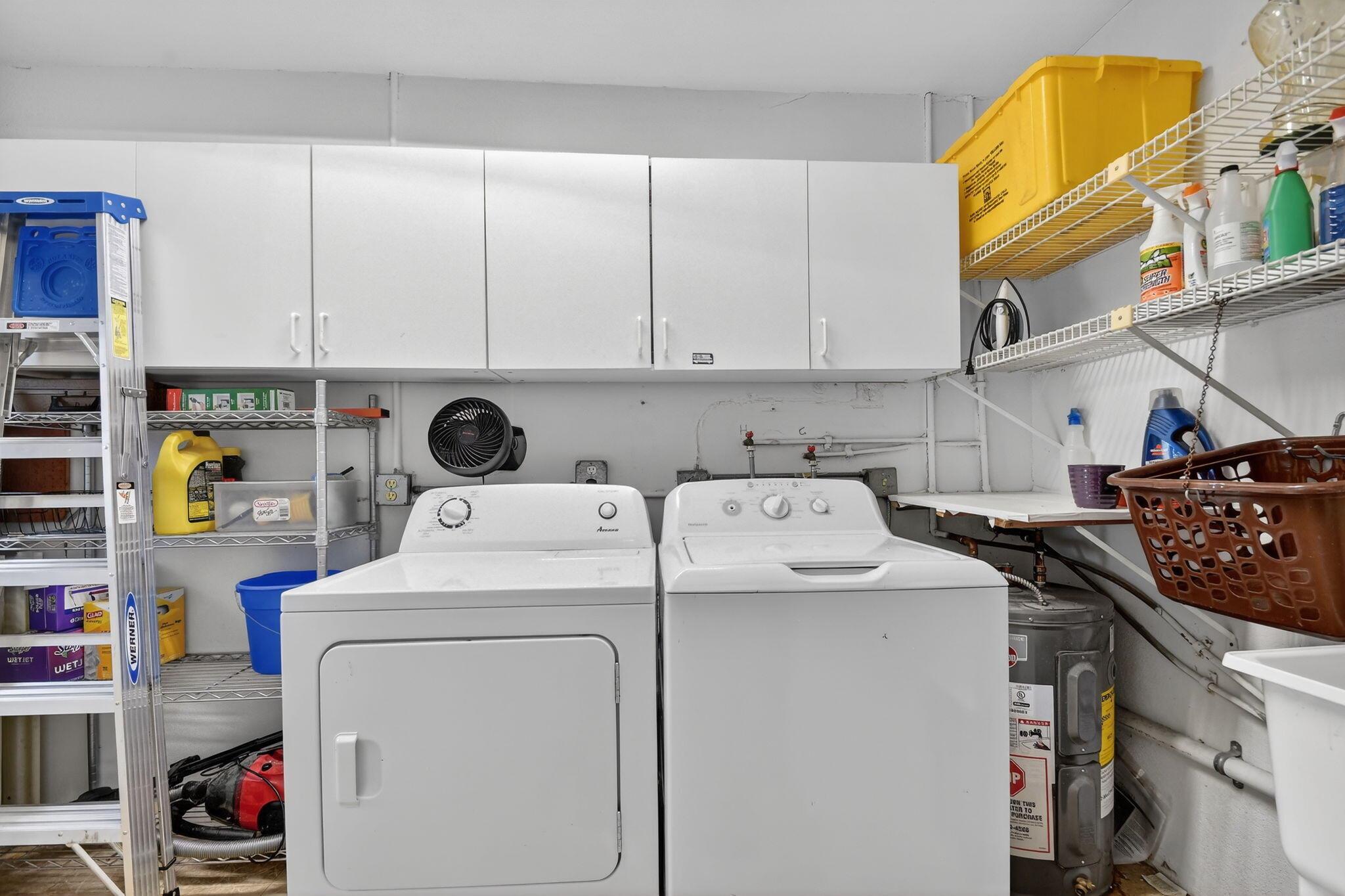 CRESTHAVEN TOWNHOMES SEC - Residential