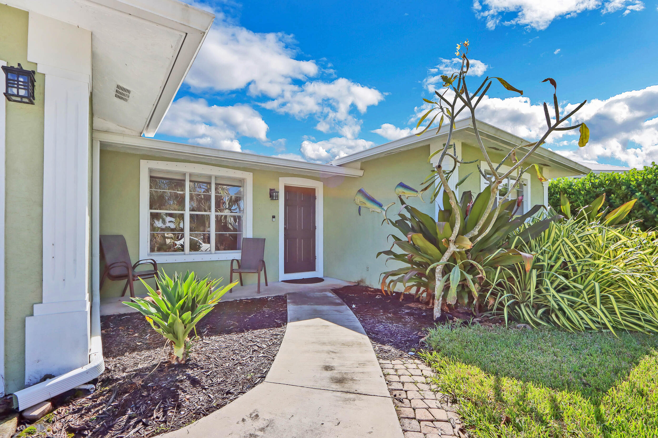 AVAILABLE JULY 1st! Step into style & comfort in this beautifully updated home. The renovated kitchen is an entertainer's dream, seamlessly connecting to the open living & dining areas, as well as the screened-in pool. Boaters & adventurers will love the ample side parking, perfect for storing a boat, RV, or other recreational toys. You're just mins from a nearby boat ramp & a short trip to a local kayak launch--complete with two kayaks included for your use! Outdoor enthusiasts will appreciate the close proximity to scenic nature trails & parks, offering endless opportunities for hiking, paddling, & exploring. When it's time for fun in the sun, the Stuart Sandbar is a favorite local destination!
