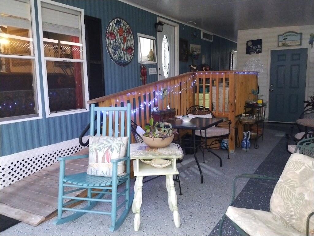 Spanish Lakes Riverfront - Residential