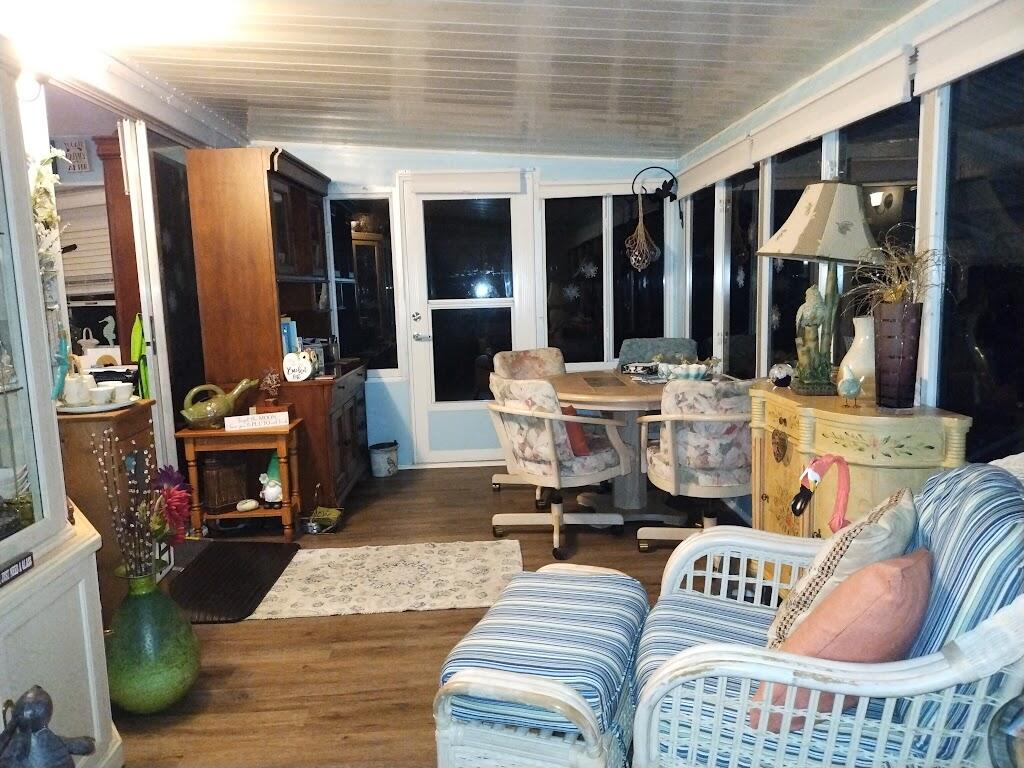 Spanish Lakes Riverfront - Residential