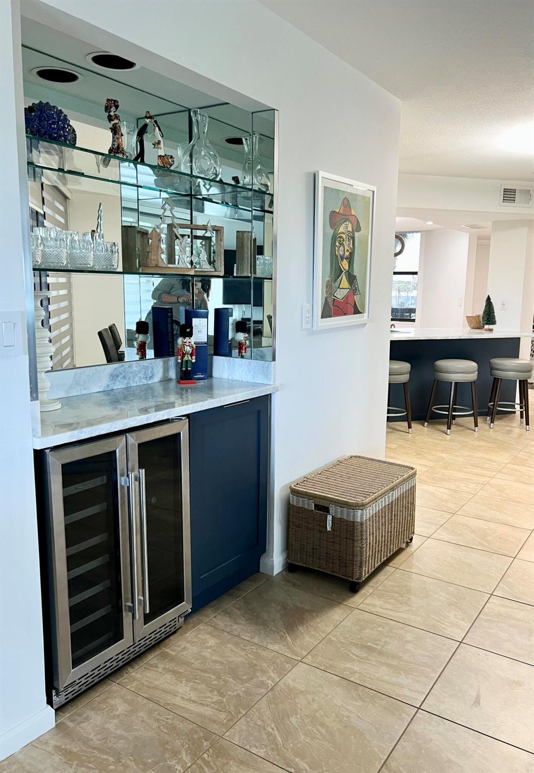 ISLANDIA II CONDOMINIUM - Residential Lease