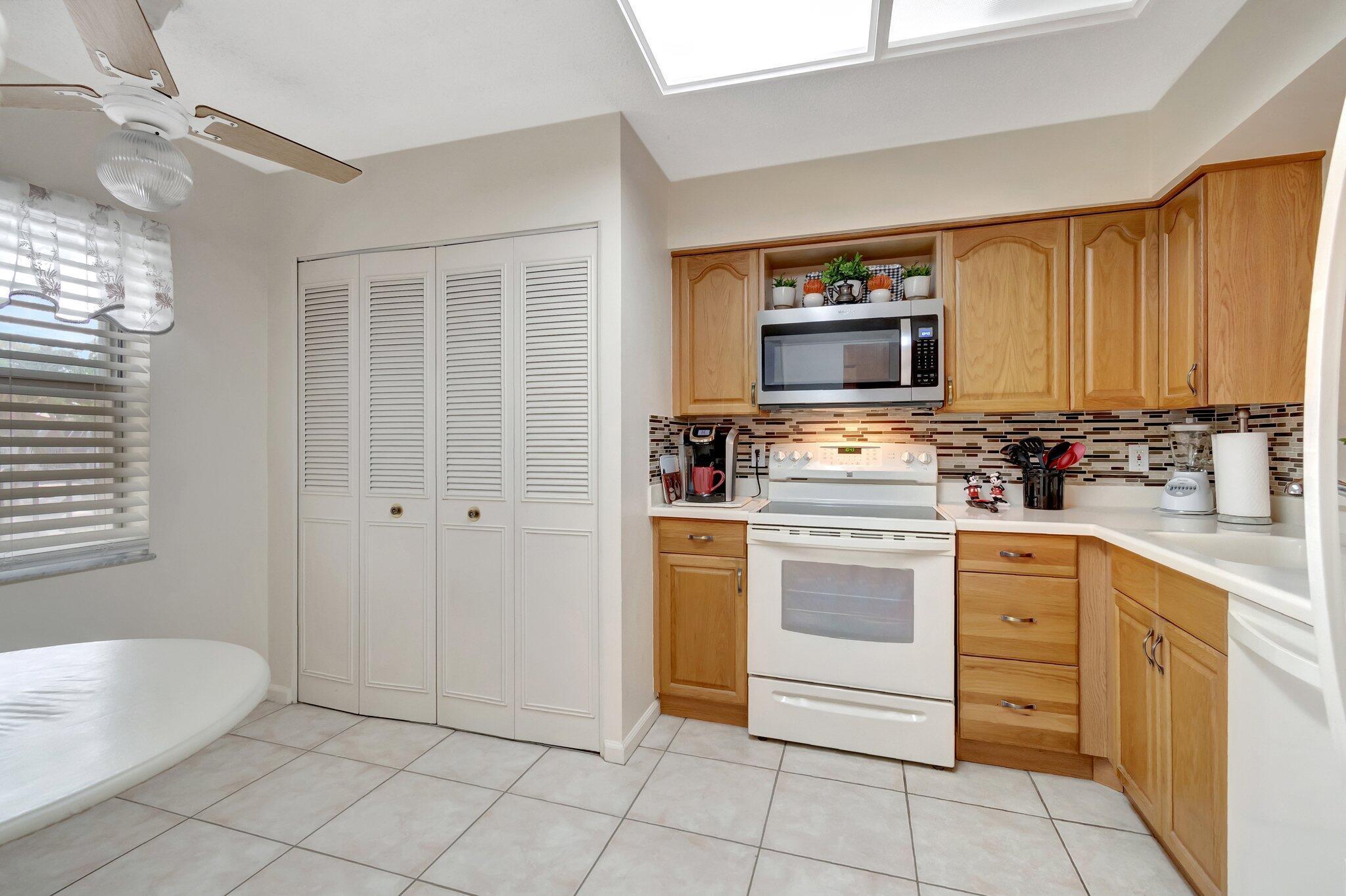 View photos, virtual tours, details... 14747 Cumberland Drive 208 C