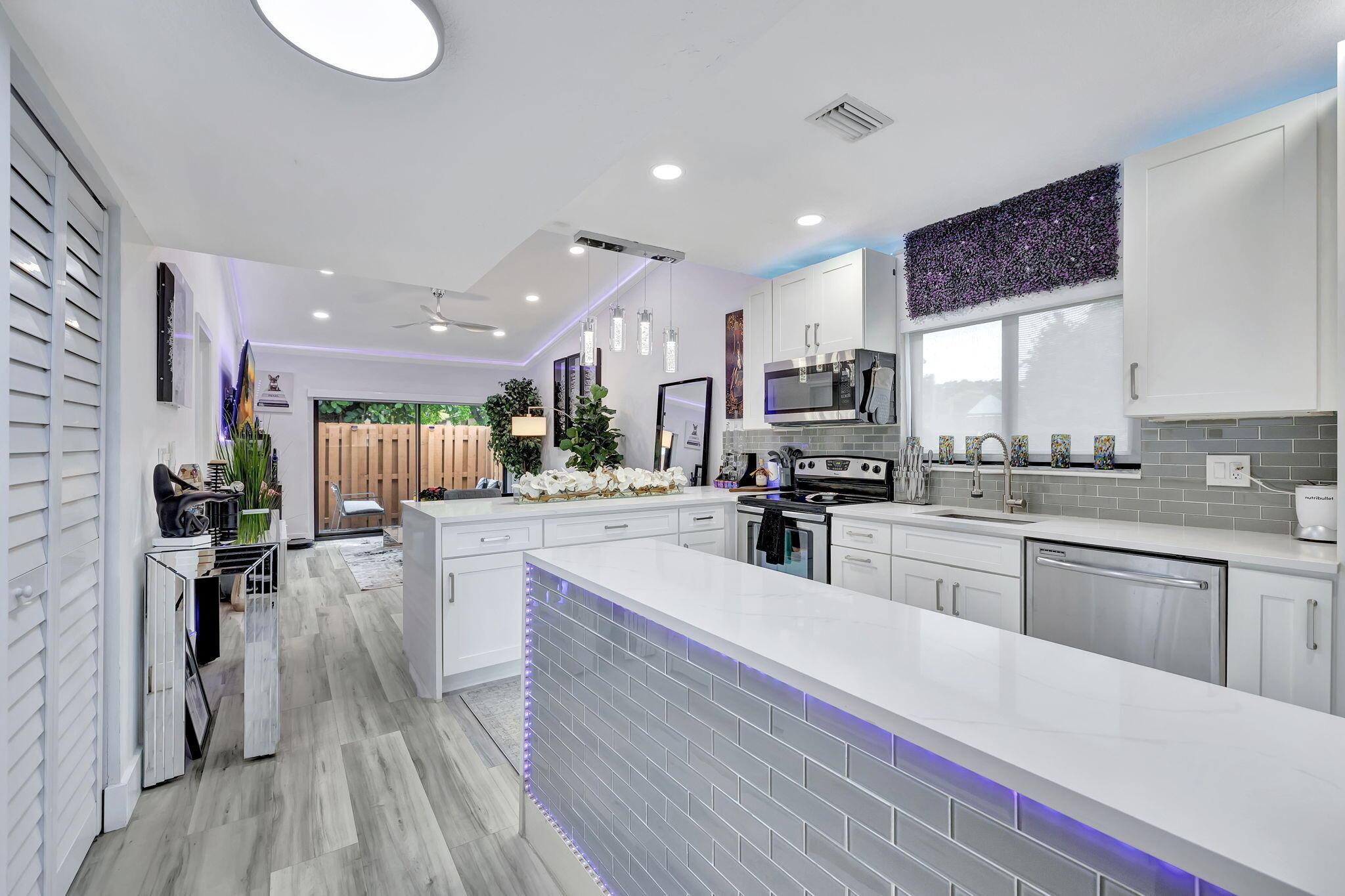 2320 NW 37th Avenue D-29