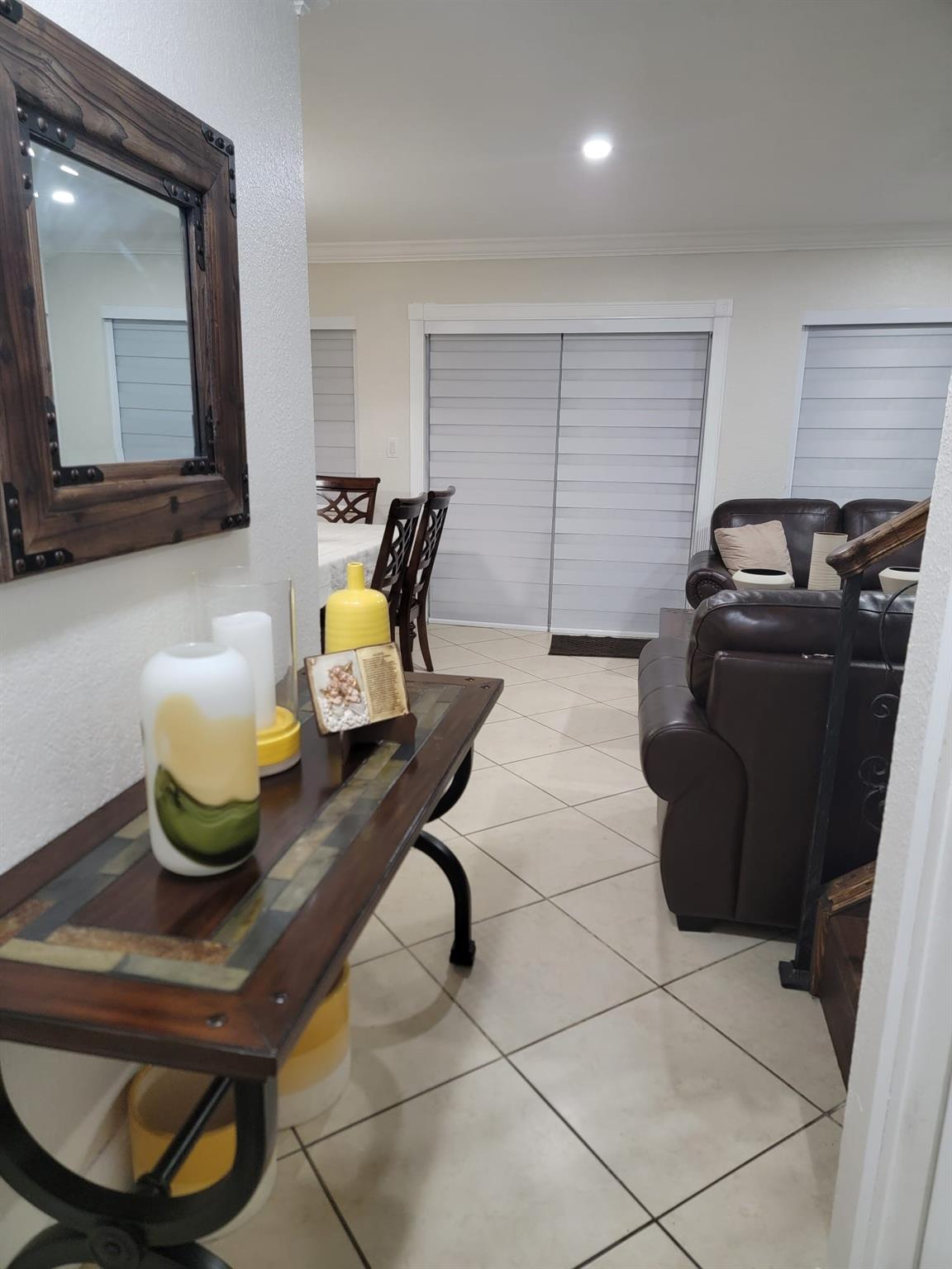 11821 SW 18th St 2-23