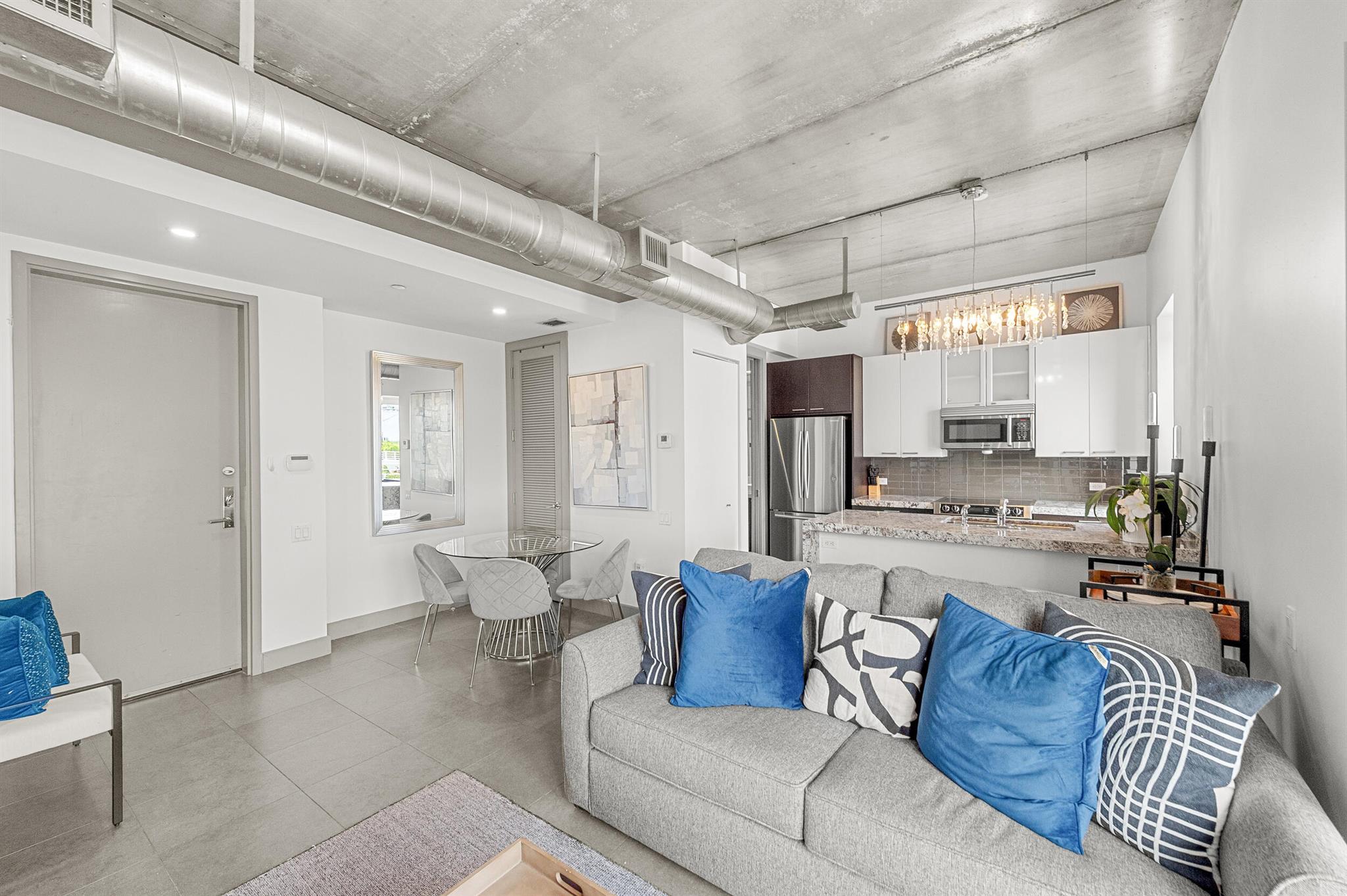 111 SE 2nd Street 302