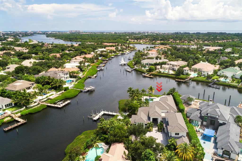 ADMIRALS COVE PAR E - Residential