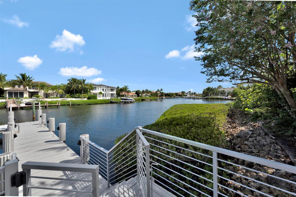 ADMIRALS COVE PAR E - Residential