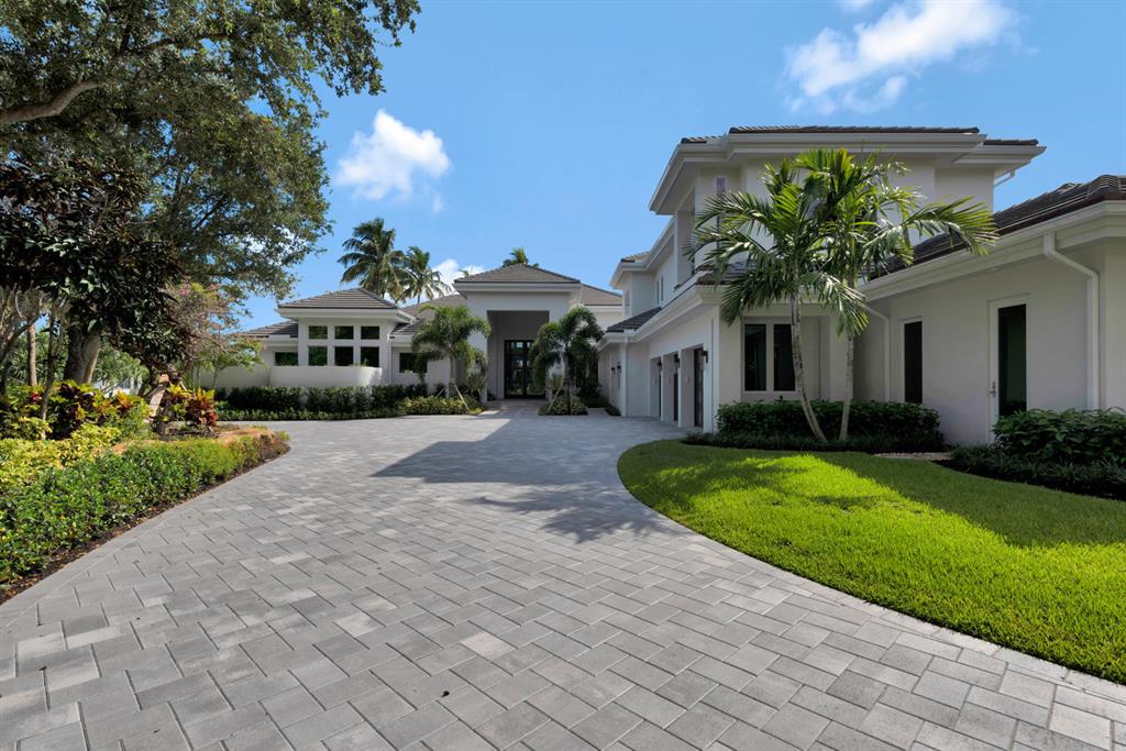 ADMIRALS COVE PAR E - Residential